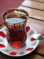 prev_1528353804_1200px-Turkish_tea2.jpg